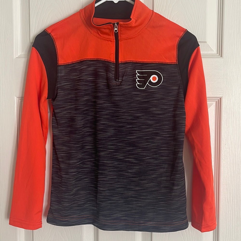Kids Flyers pullover, Medium, like new.